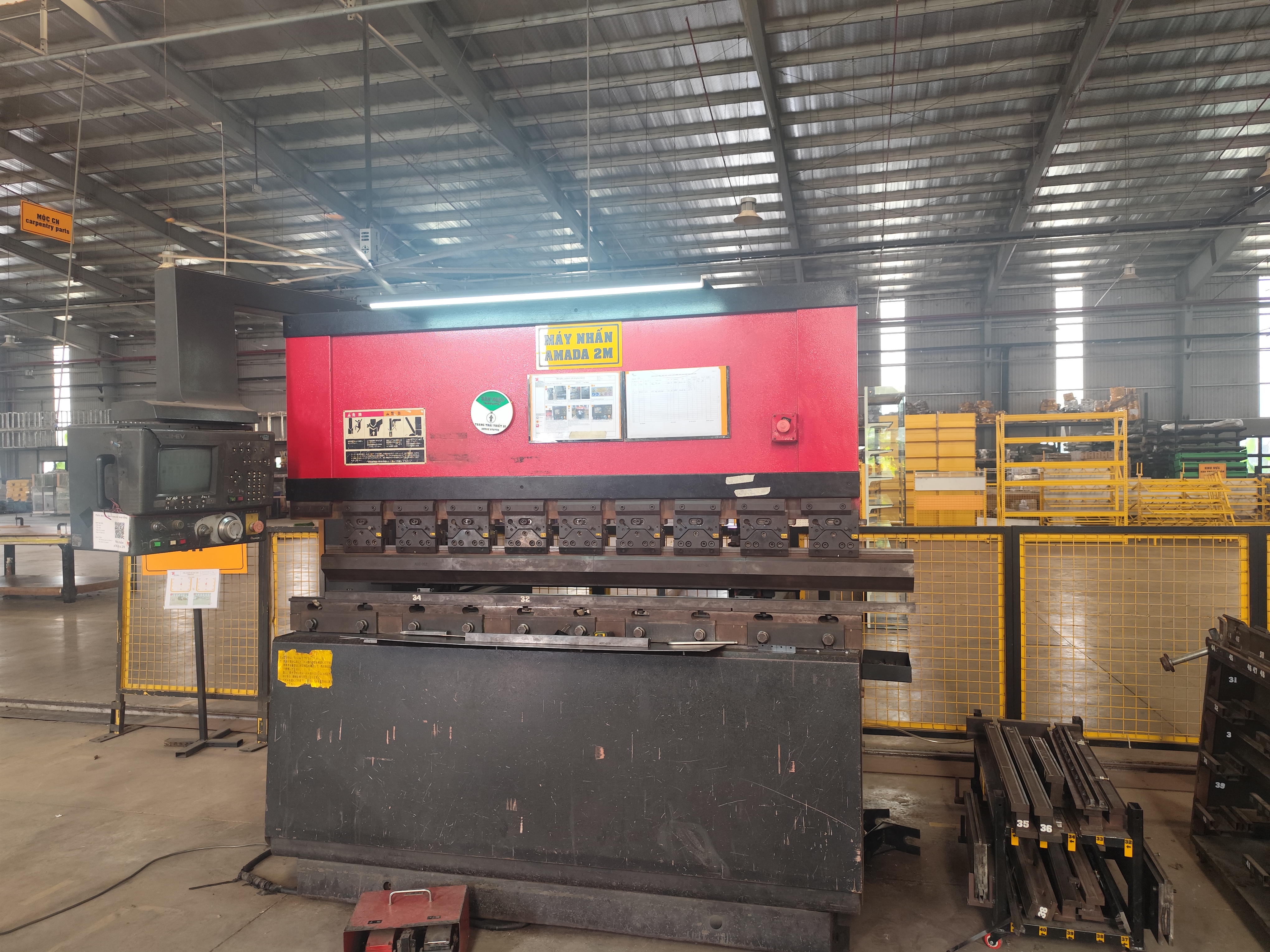 Bending machine 1
